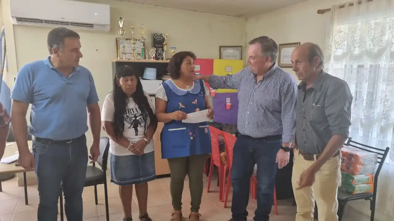 Felipe Michlig y Marcelo González hicieron una recorrida por La Lucila y Ñanducita