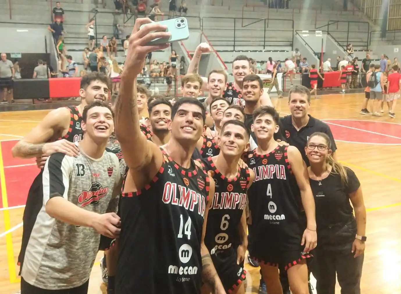 Liga Federal: Olimpia se sacó la mufa y ganó su primer partido