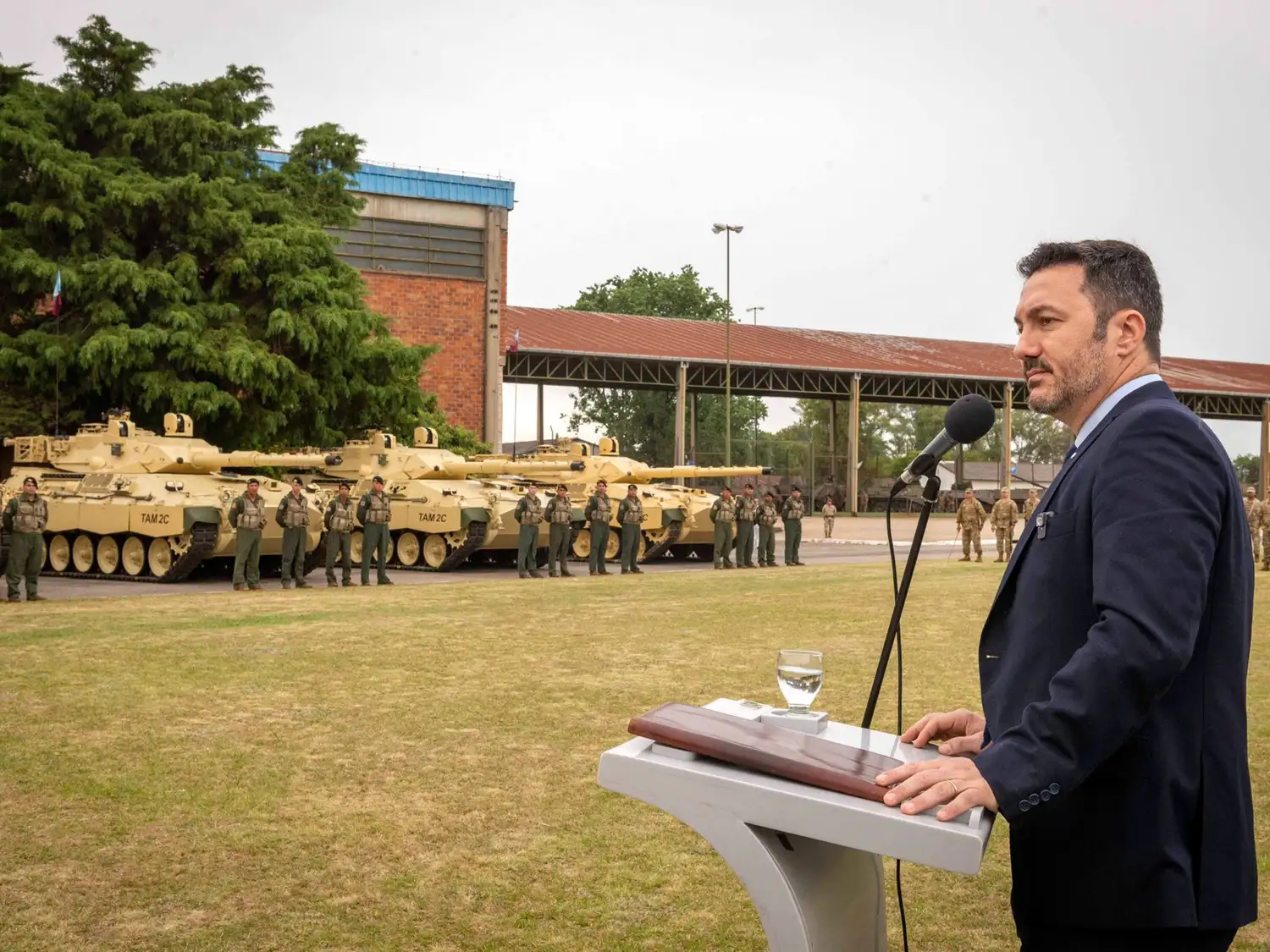 Luis Petri, ministro de Defensa.