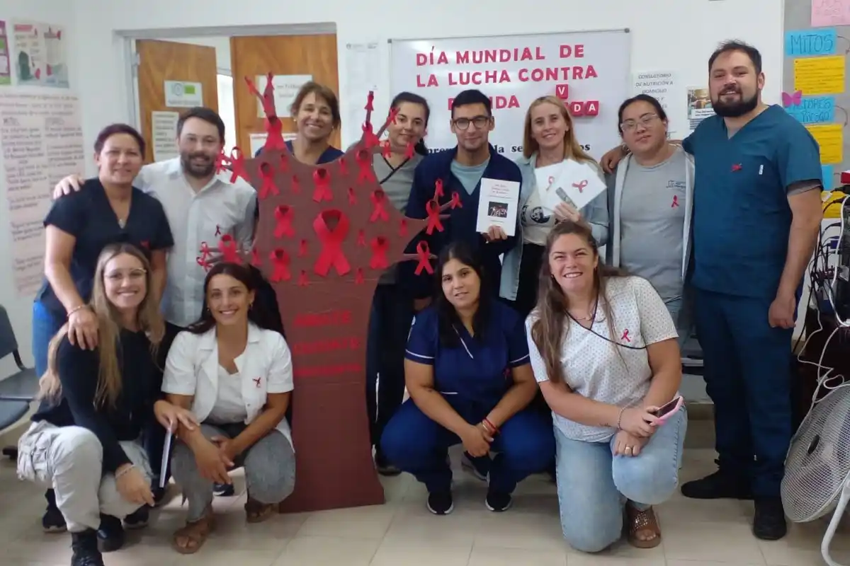 Realizaron una charla sobre experiencias y voluntariados de HIV