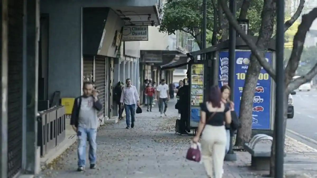 LOS COMERCIOS fueron afectados en 18 entidades a causa del apagón