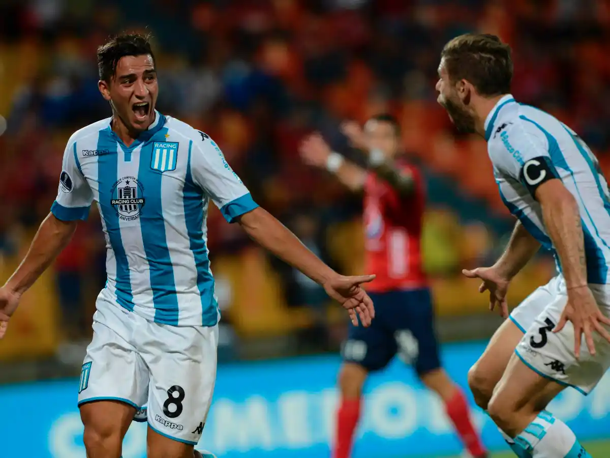 Racing sacó boleto a octavos