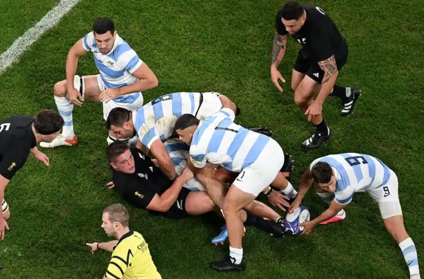Los Pumas no pudieron con el poderío de los All Blacks y perdieron en semifinales