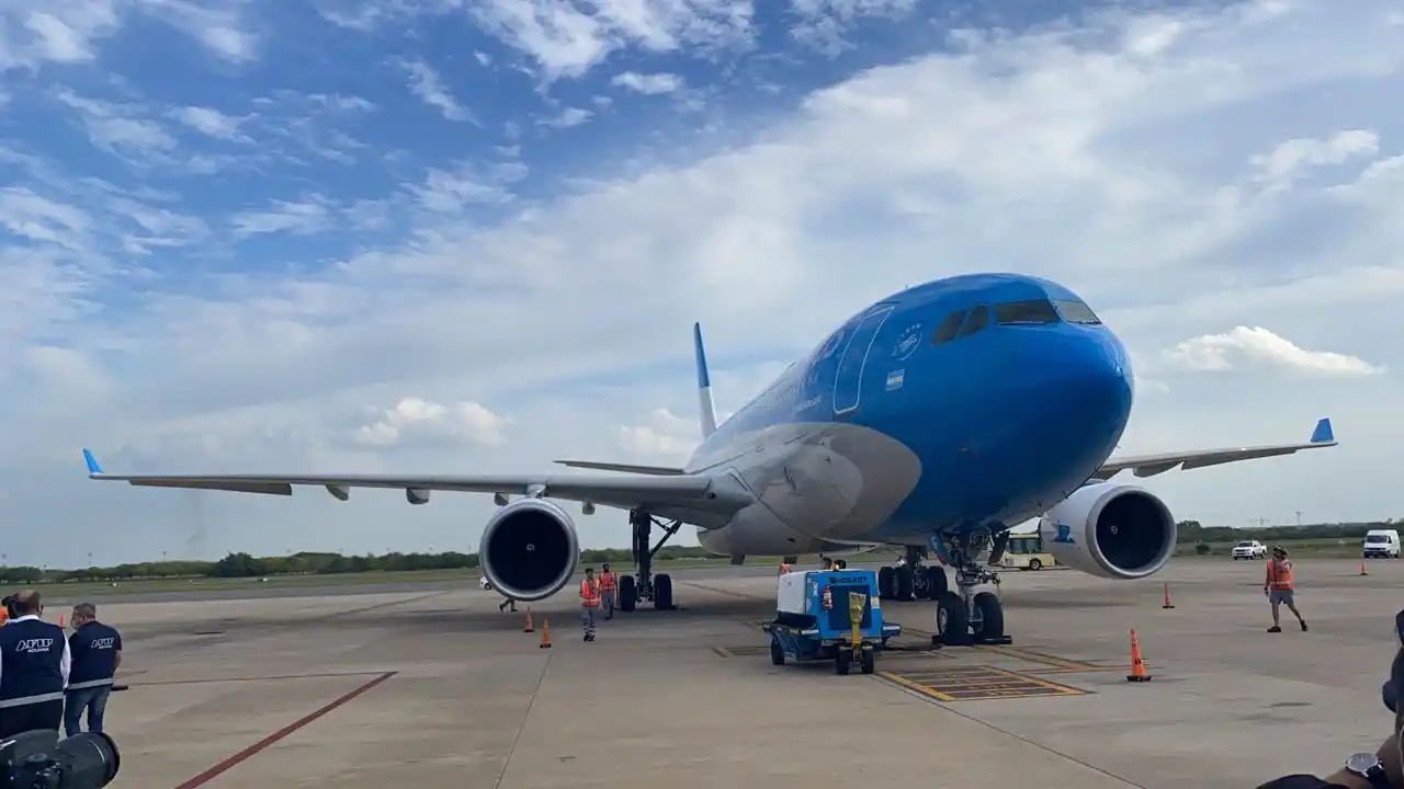 Aerolíneas Argentinas: por el paro de este viernes “los vuelos podrán verse afectados en los días sucesivos”