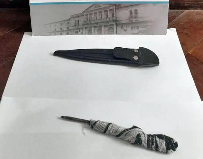 Enfrentaron a policías y uno de ellos llevaba una faca