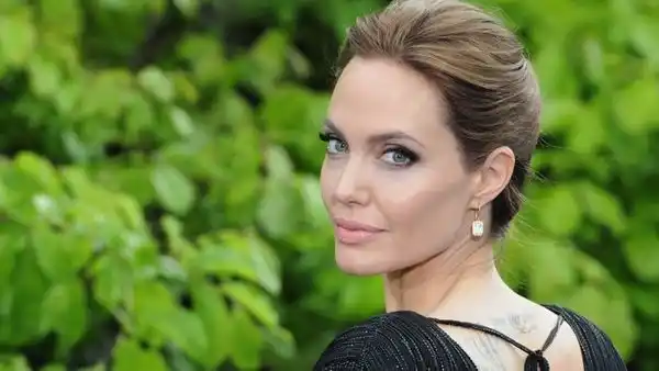 Angelina Jolie rehace su vida amorosa con otra estrella de Hollywood