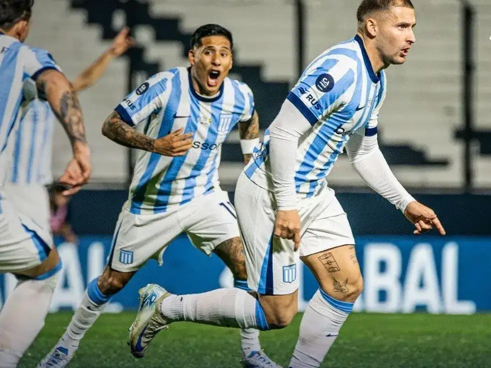 Racing goleó a Defensa