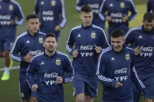 Tras el hat-trick en el Barcelona, Lionel Messi se sumó a la Selección Argentina