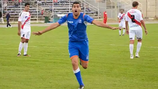 Argentino A: Un vuelo patagónico hacia la punta 