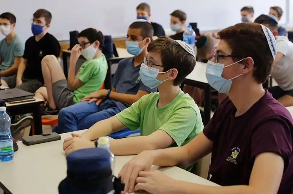 A pesar del récord de contagios, Israel no modificará el inicio de las clases presenciales