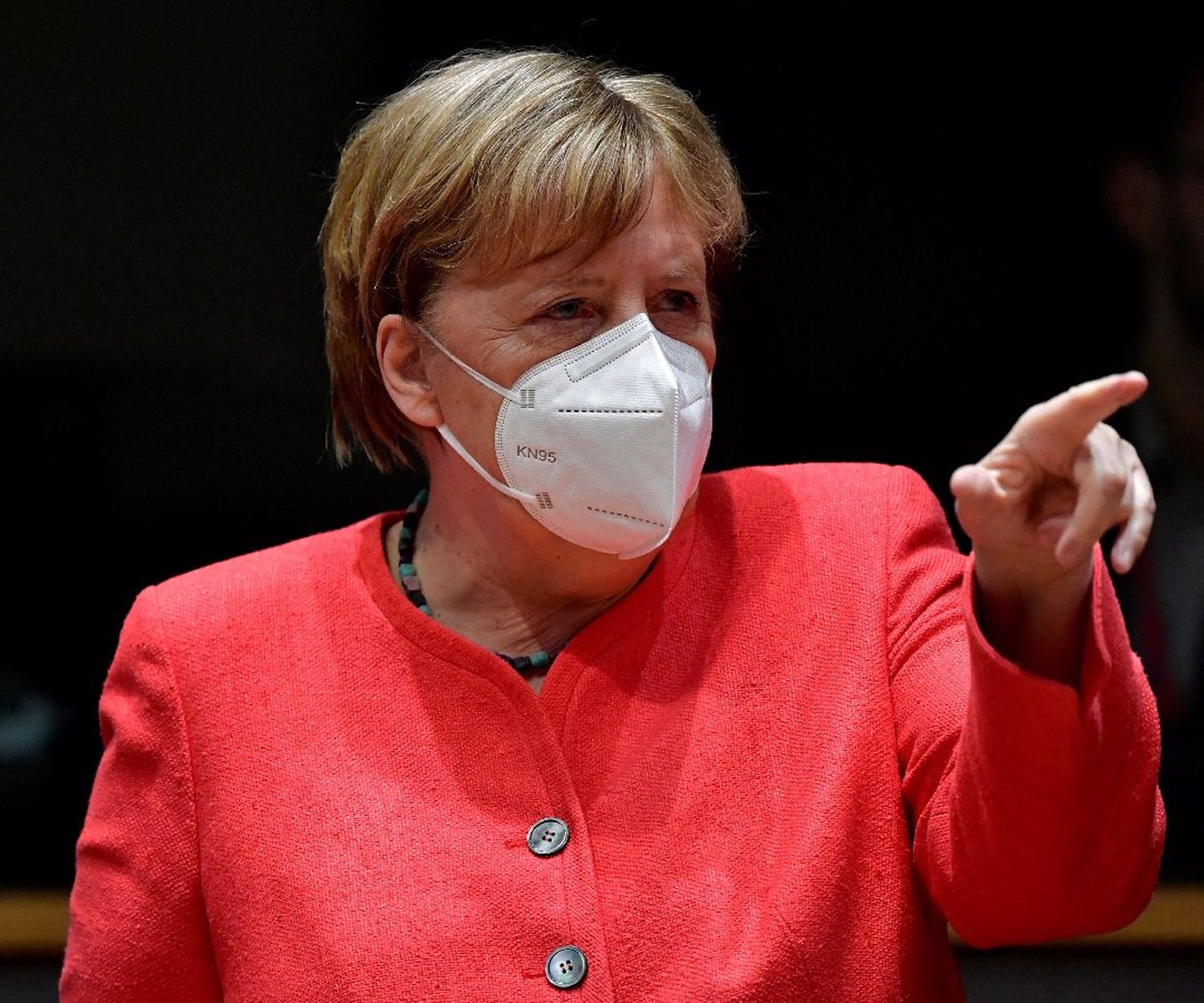 «Quédense en casa»: los europeos se encierran para frenar la pandemia