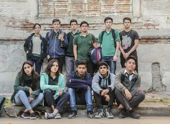 La Técnica Nº 2 se cae a pedazos: realizarán un abrazo simbólico