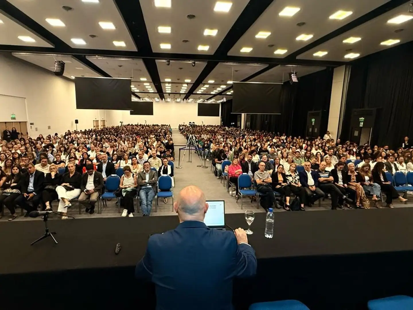 Con una masiva participación docente, se realizaron las VIII Jornadas Regionales de Educación