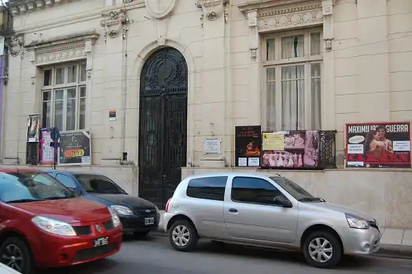 Casa de la Cultura: se  inició la reparación de los pisos de las salas