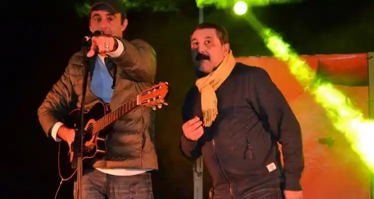El grupo Tupá cerró la segunda edición de la Fiesta de la Naranja