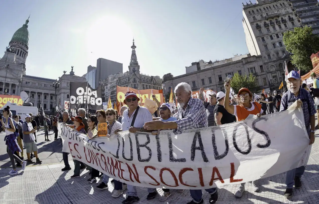 Una plaza por…
