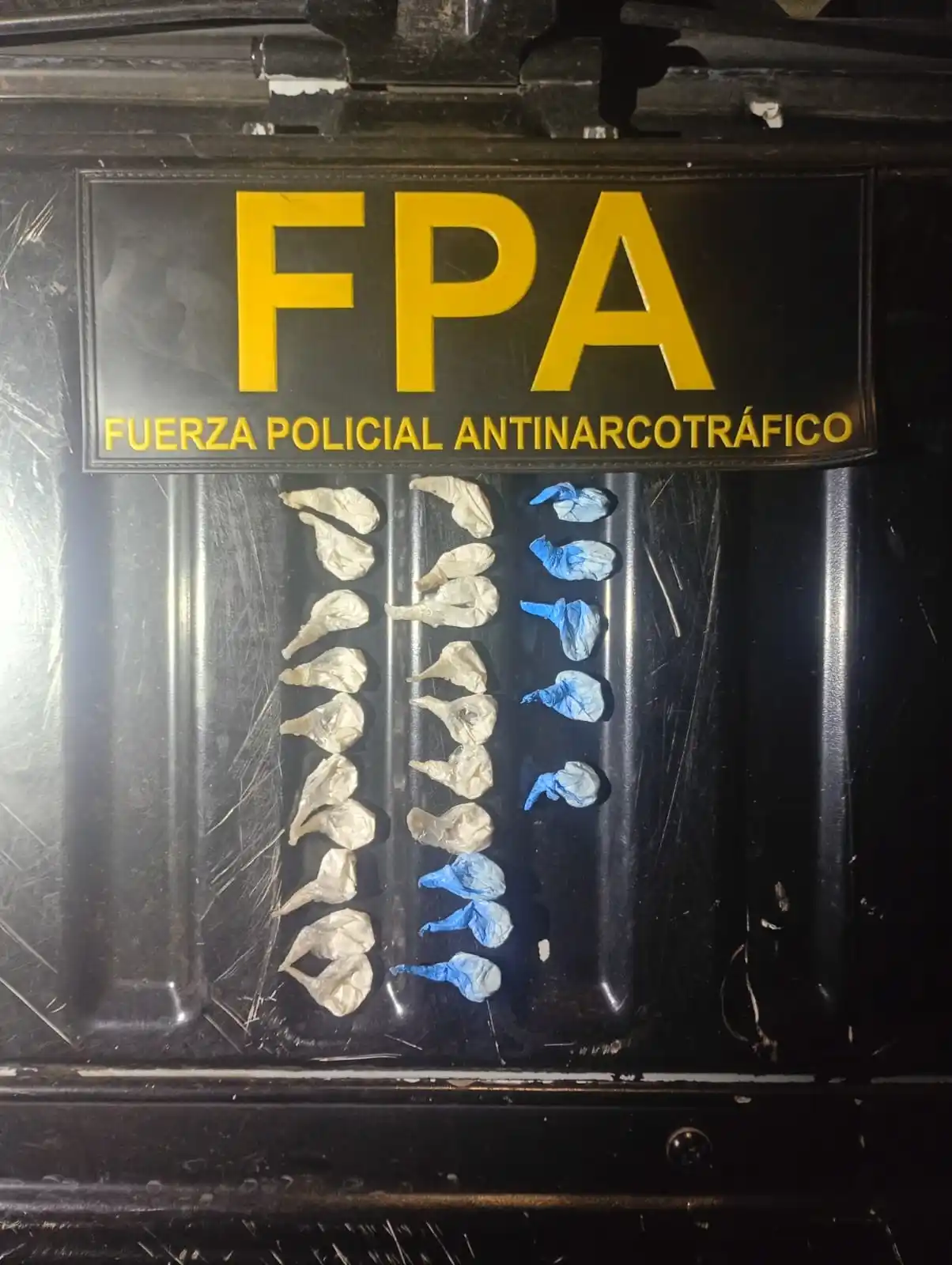 detenido en Las Varillas: descartó envoltorios de cocaína