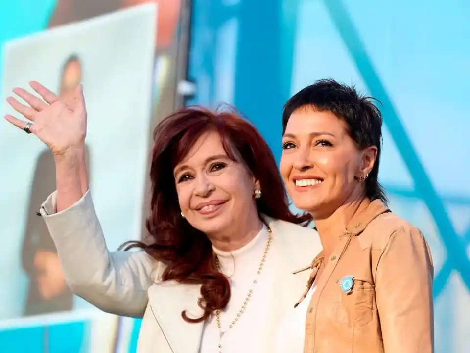 Una intendenta bonaerense se tatuó una tobillera en apoyo a Cristina Fernández de Kirchner