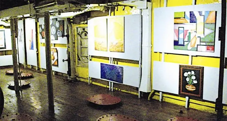 Mónica González expone en el Buque Museo