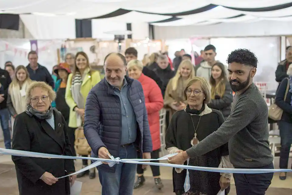 Corte de cintas. El intendente Pablo Garate, en la inauguración