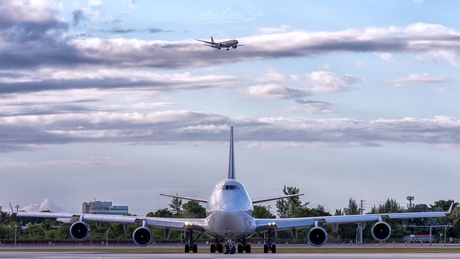 Una de las mayores operadoras de 747 del mundo busca pilotos