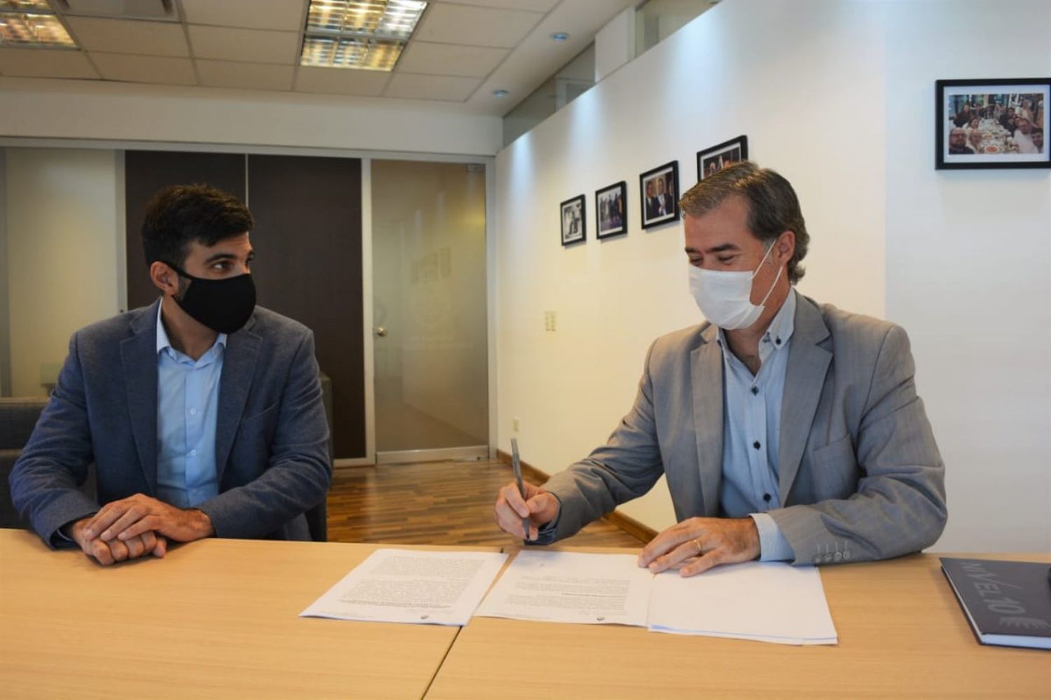 Piaggio firmó un convenio de colaboración con la Secretaría de Innovación Pública