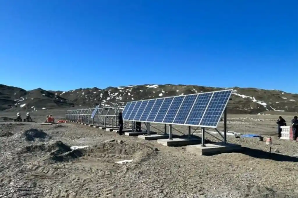 Inició la construcción de un parque solar en la Antártida Argentina