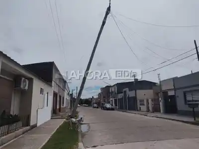 Continúan trabajando para reponer el servicio eléctrico en las zonas afectadas por el temporal en la provincia