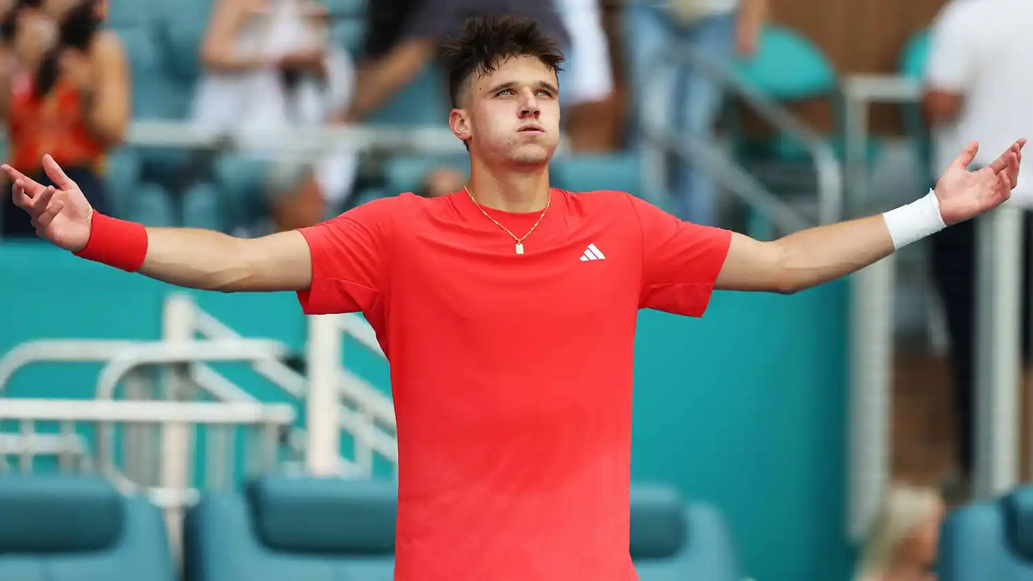 Jakub Mensik el segundo finalista de Miami. Enfrentará a Novak Djokovic