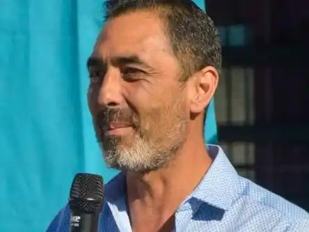 El funcionario explicó que la vuelta se realizó con una dinámica especial para permitir el encuentro entre familias, estudiantes y equipo docente.