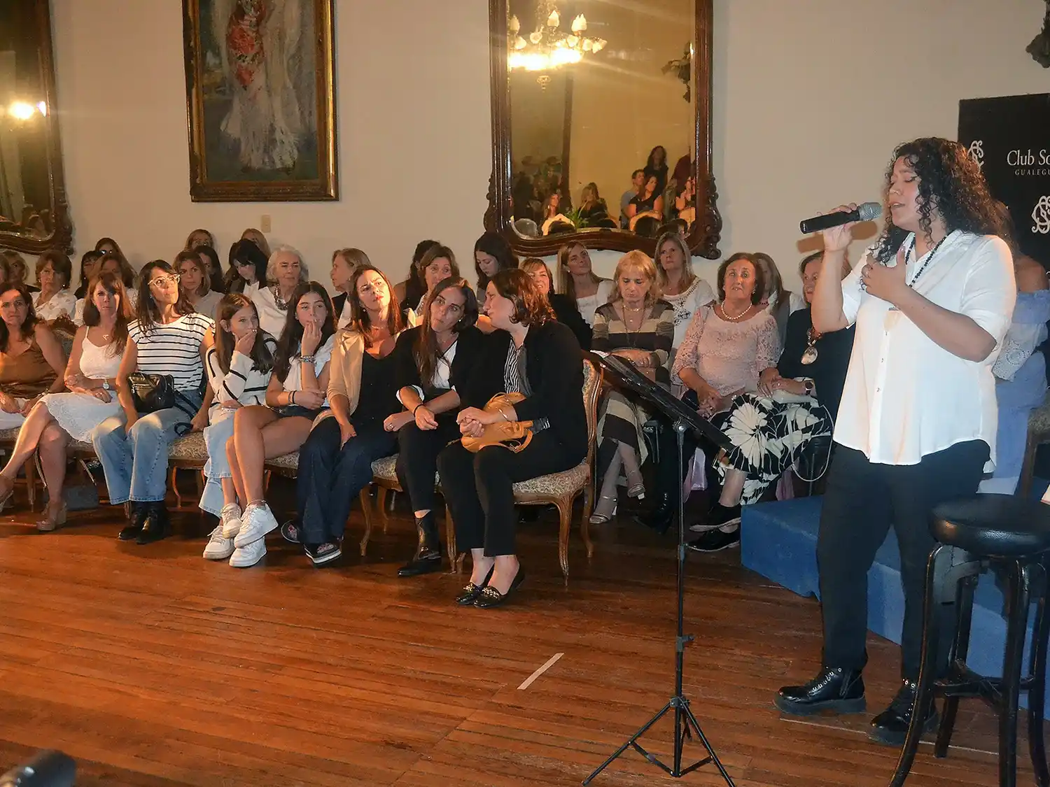 Primer desfile de moda “La Pasarela del Club”