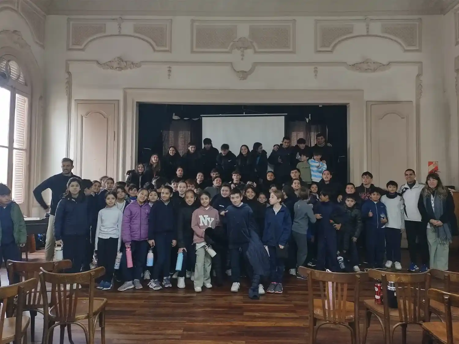 Estudiantes de UADER realizaron actividades de Educación Física y Salud en la Escuela Castelli