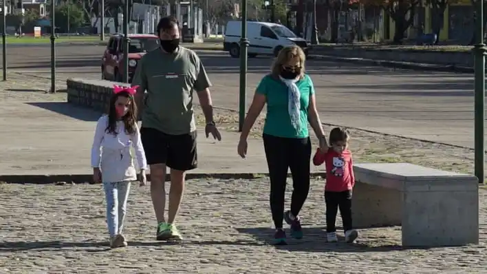 Entre Ríos autoriza las reuniones familiares de hasta 10 personas