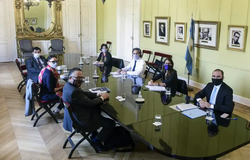 El Gobierno extendió los créditos a tasa cero para monotributistas y autónomos
