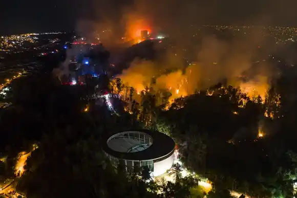 ¡CATÁSTROFE EN CHILE! Declaran estado de emergencia tras incendio en Viña del Mar