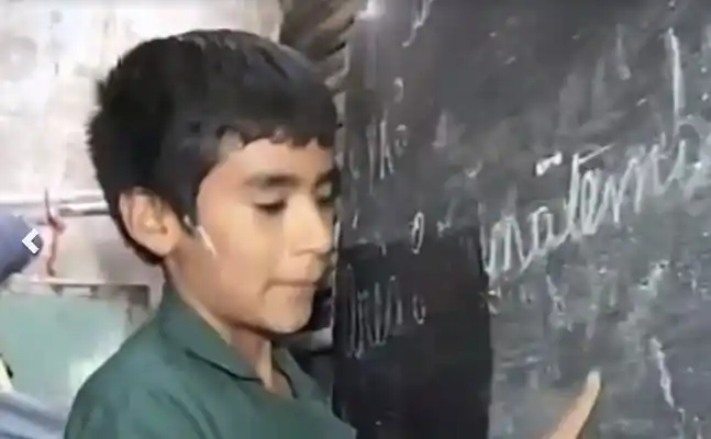 El nuevo Sarmiento de San Juan: a los 12 años fundó su propia escuela y da clases