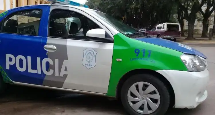 Lesionaron a tres policías durante un operativo de prevención