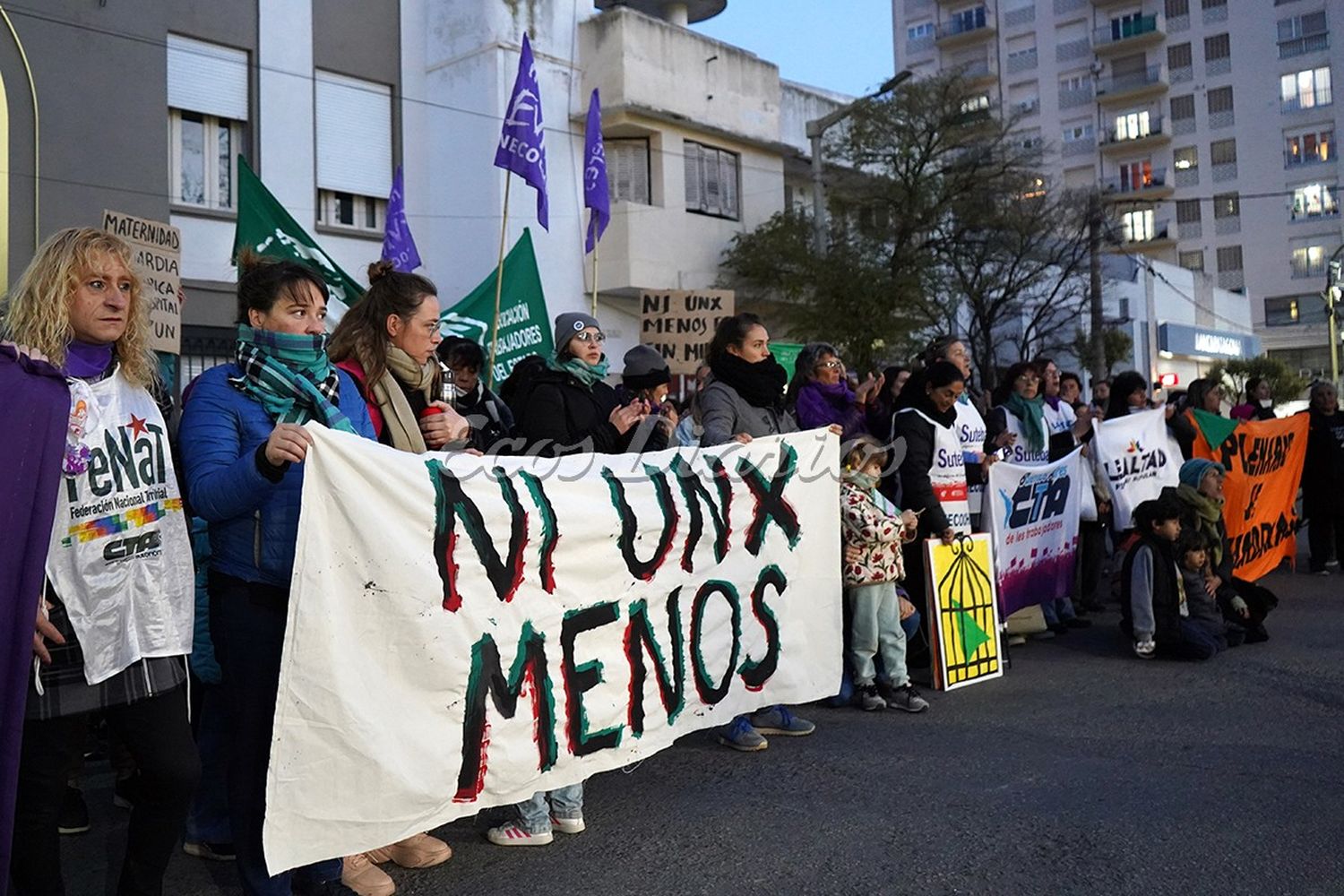 Frente a la Municipalidad. Mujeres y disidencias autoconvocadas reclamaron contra la violencia de género