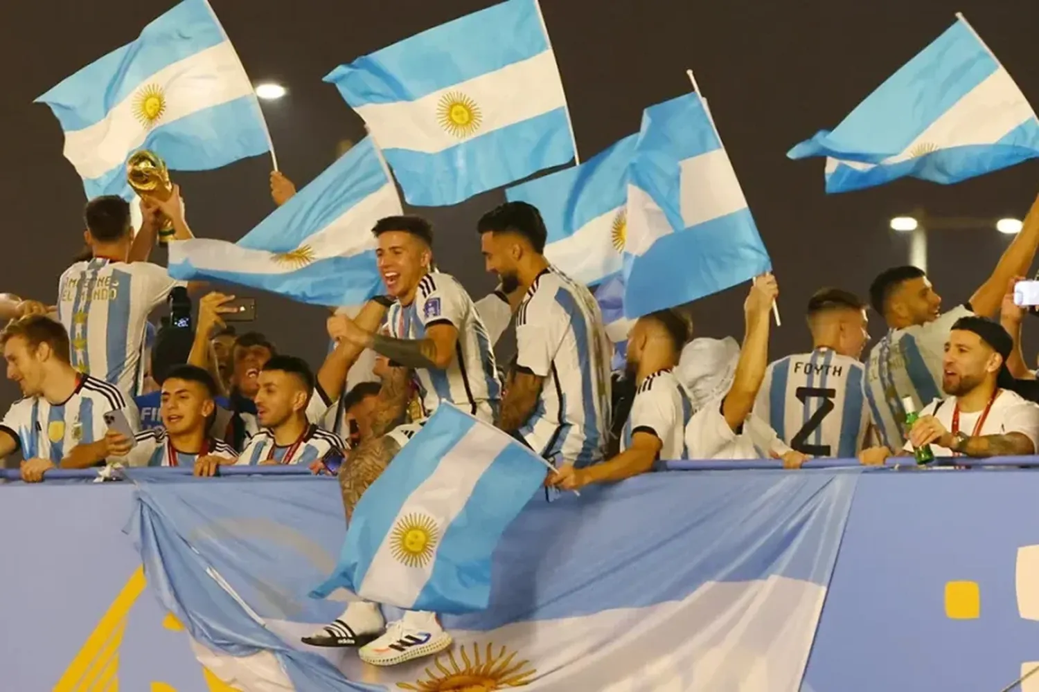 "Efecto Mundial": ¿es verdad que crece la economía de los países campeones?
