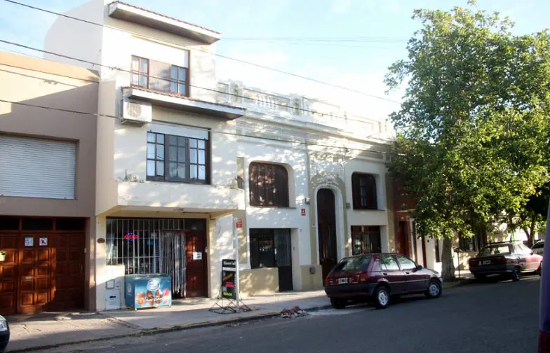 Maniataron a la esposa del abogado Del Hoyo para asaltarla en su casa