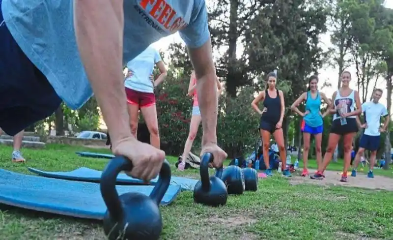 Aprueban la creación del Registro de Entrenadores Personales en espacios públicos de la Provincia