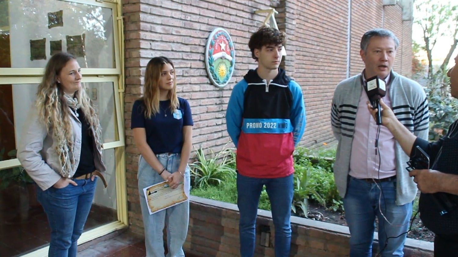 Violeta y Emiliano son campeones del Certamen Nacional de Literatura y Matemática