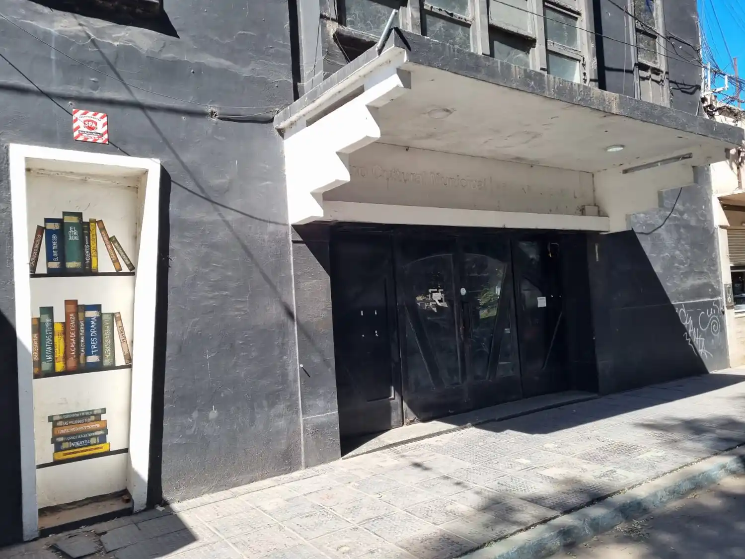 El local fue rentado por un supermercadista chino que instalará un bazar de oportunidades. Foto: La Opinión.