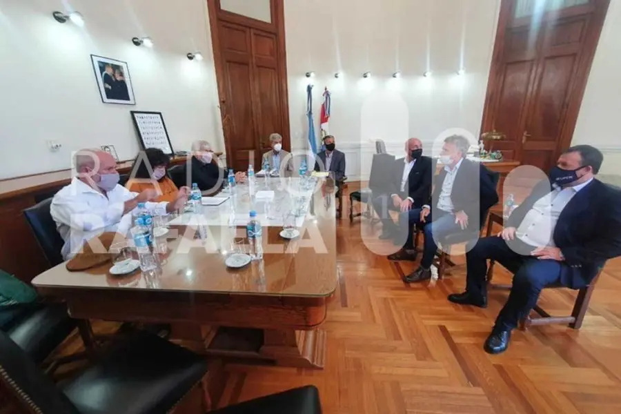 Paritarias generales: ATE y Upcn aceptaron el aumento salarial del 46% en cuatro tramos propuesto por el gobierno de la provincia de Santa Fe