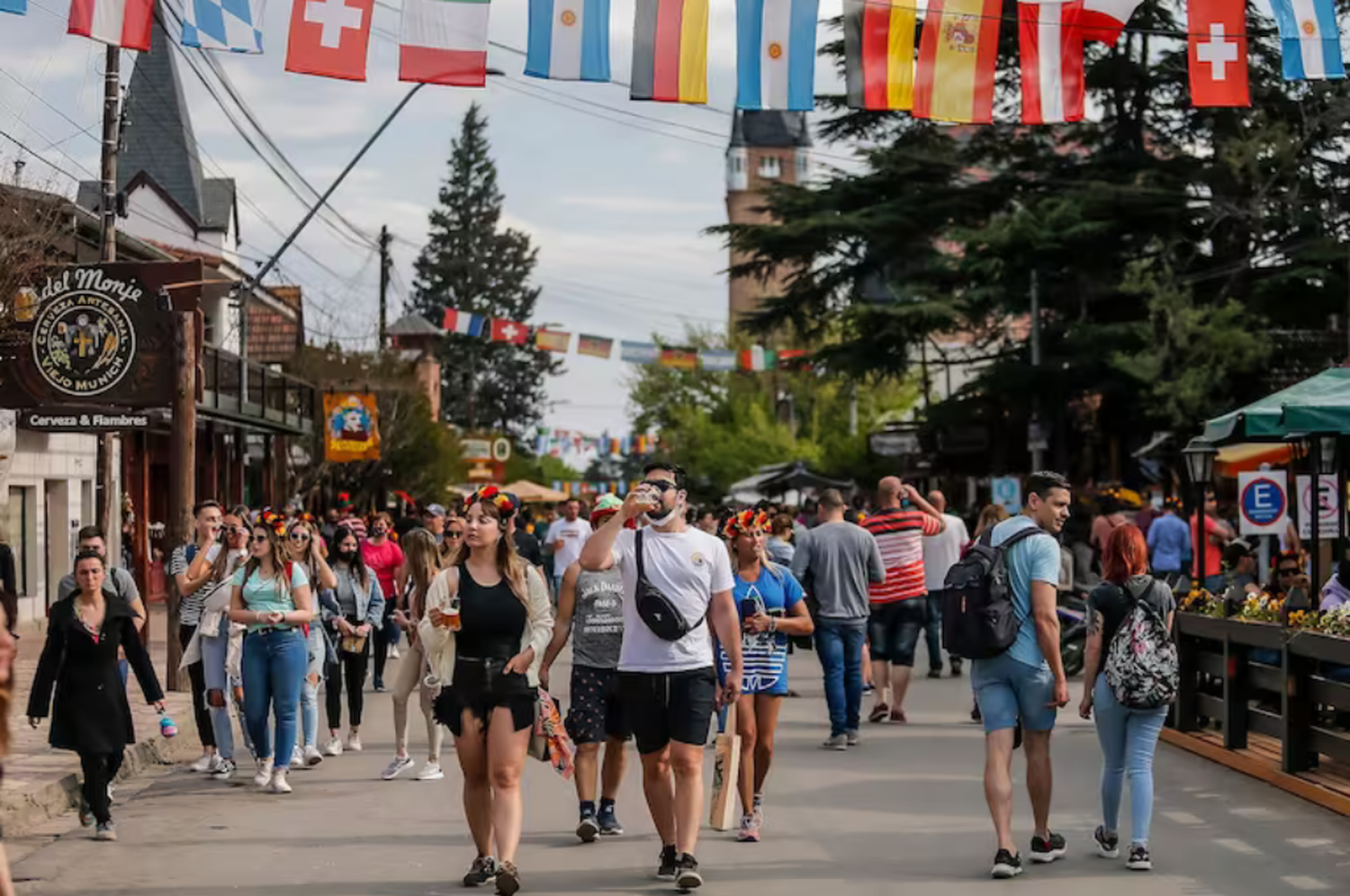Un aluvión de turistas se registró en la Oktoberfest en Córdoba.