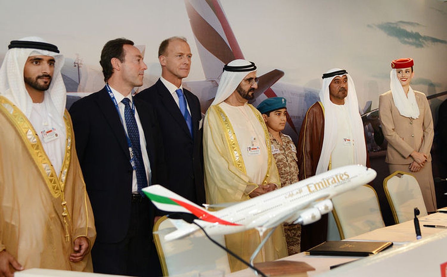 Emirates firmó el mayor pedido de la historia de la aviación civil