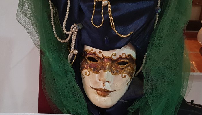 Mascaras de Carlos Gianni.