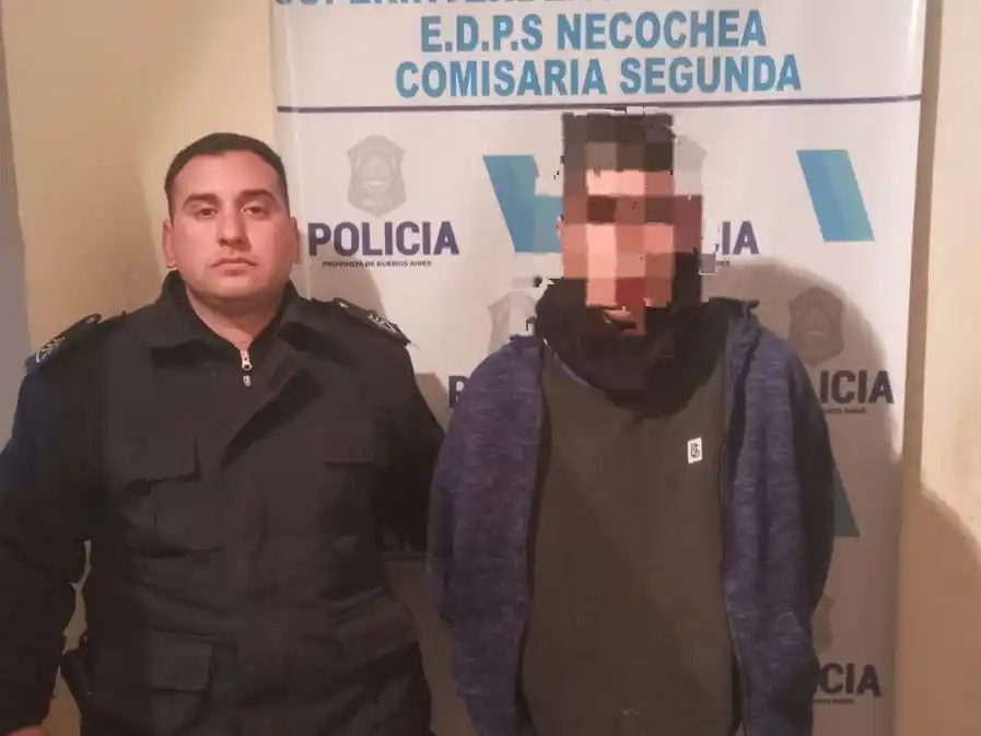Uno de los sujetos apresados