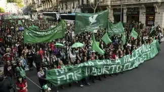 Aborto: comienzan a definir el debate