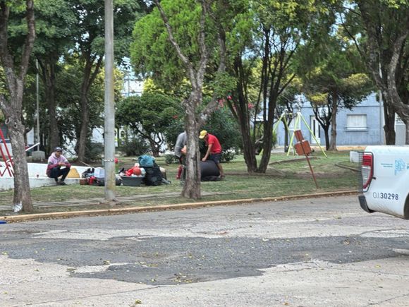 Desalojaron a los ocupas que vivían en la vieja Terminal: Obras Públicas trabajará en el edificio